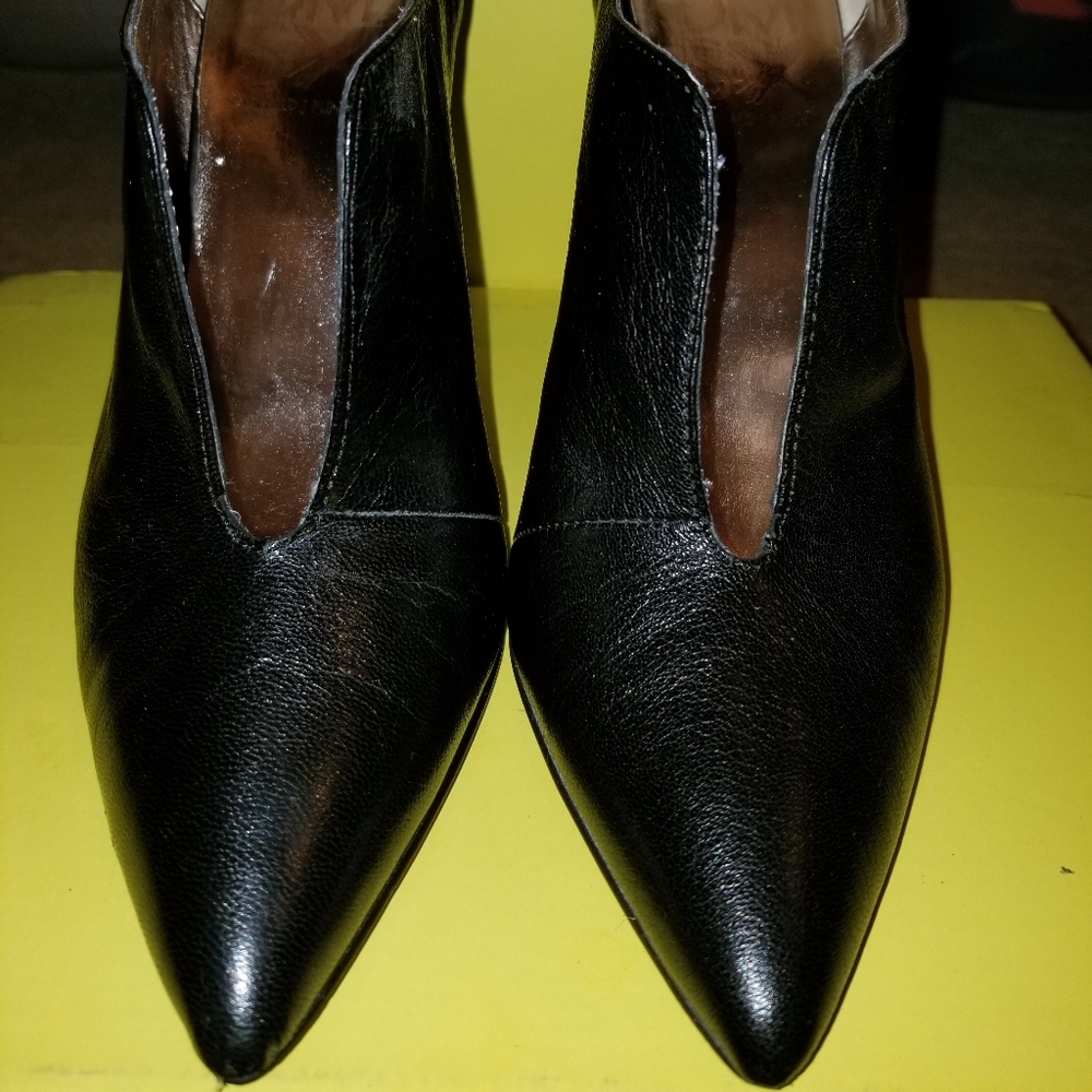 Donals Pliner Leather Platform Pumps